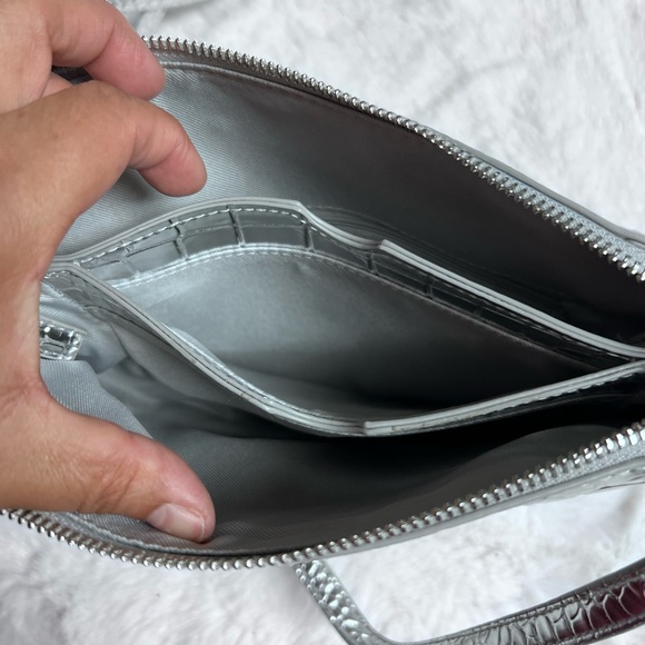 A New Day Light Gray Zip Pouch - Picture 6 of 7